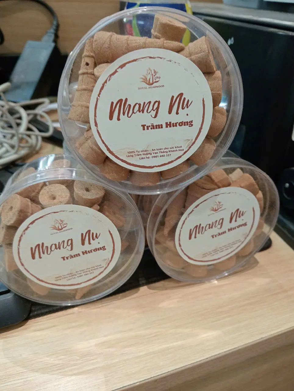 Premium Agarwood Incense Cones – Natural Vietnamese Oud (20 / 42 Cones Box)